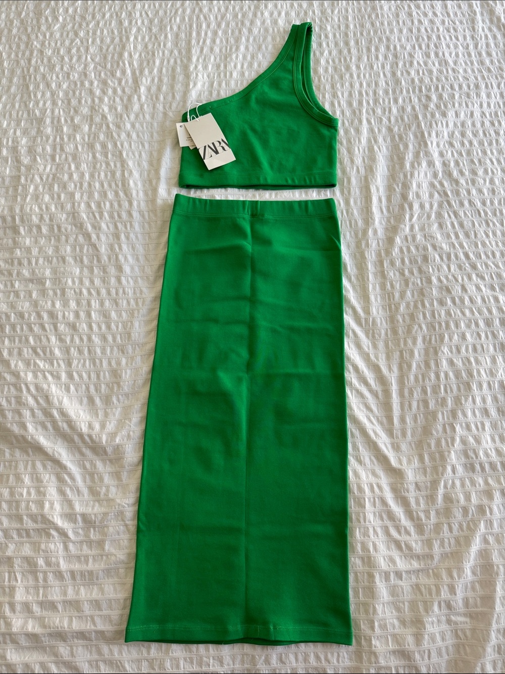 ZARA Seamless Green One-Shoulder Two-Piece Set